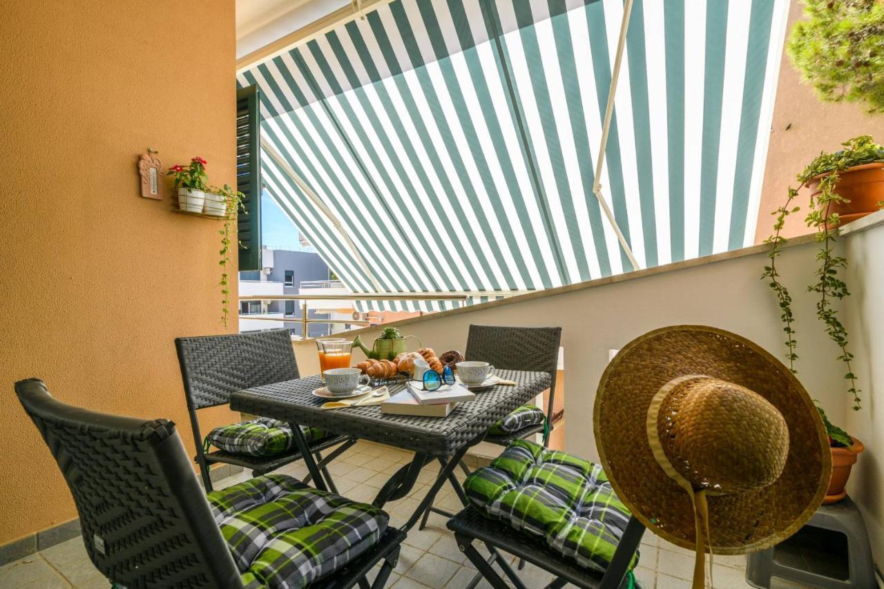 Apartment Sea Premantura Ngoại thất bức ảnh