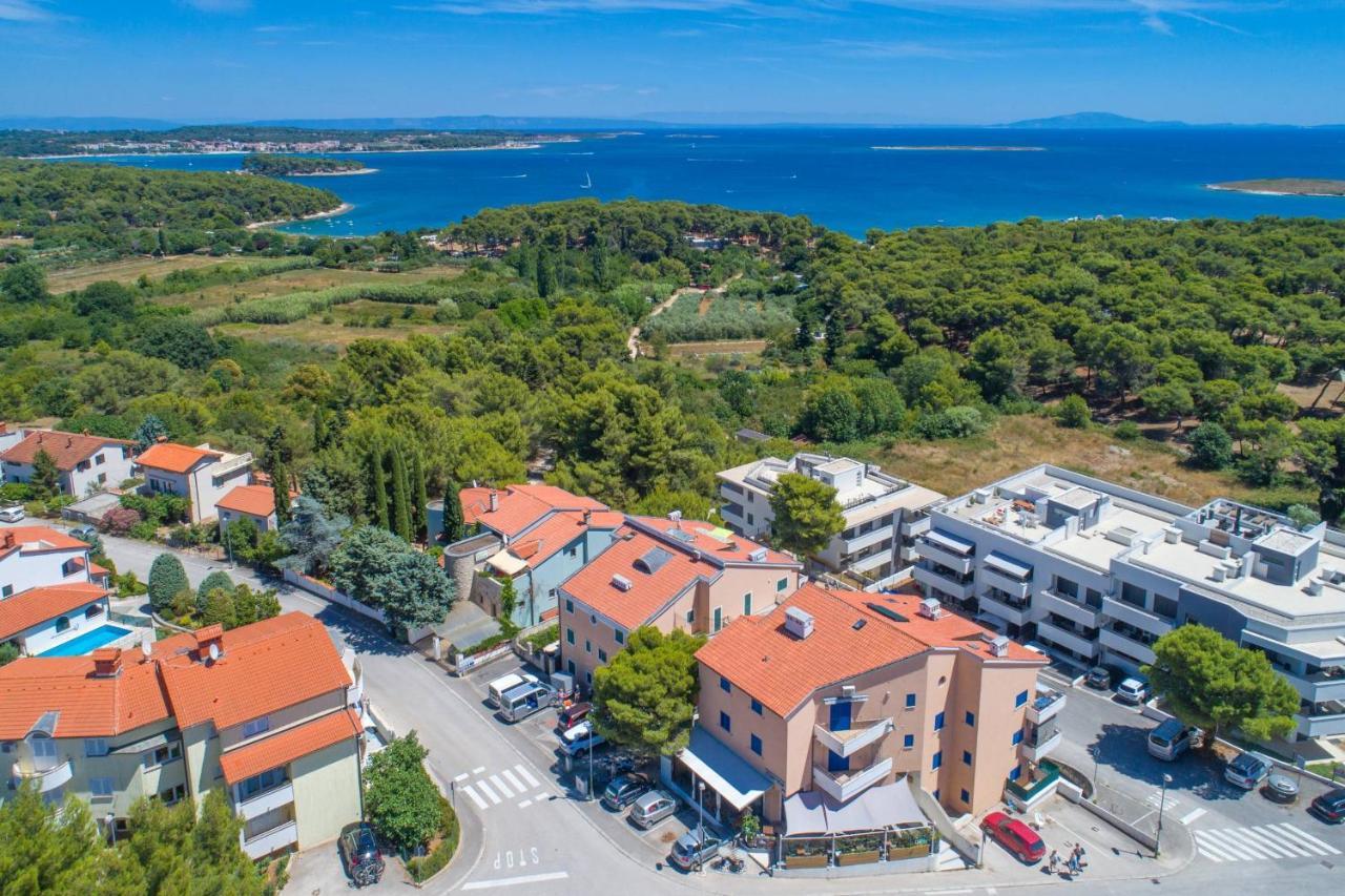 Apartment Sea Premantura Ngoại thất bức ảnh